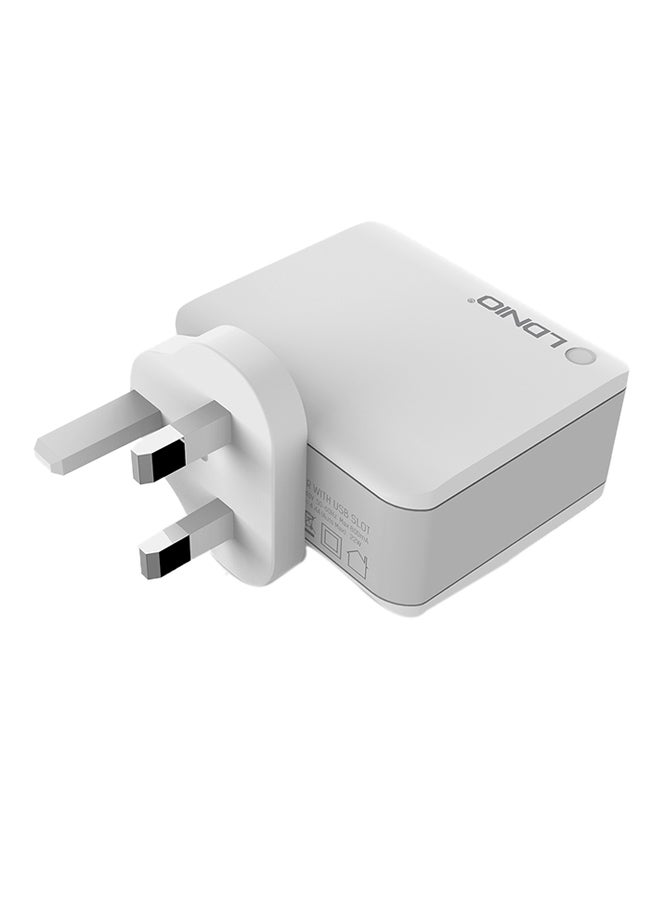 4-Port Universal USB Adapter White